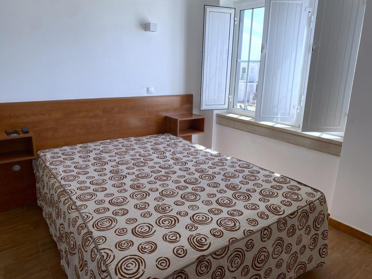 Na Crista Da Onda Hotel Nazaré Eksteriør billede