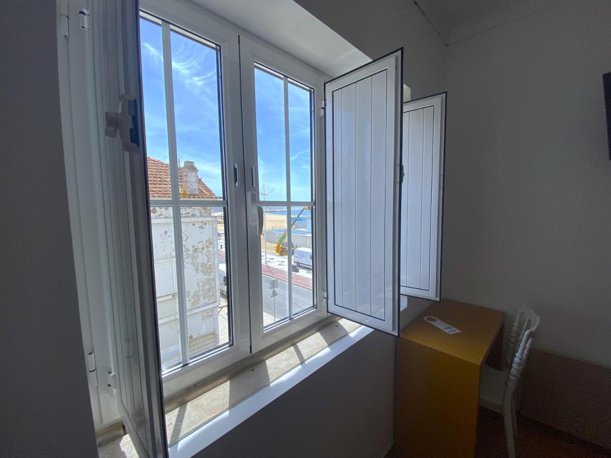 Na Crista Da Onda Hotel Nazaré Eksteriør billede