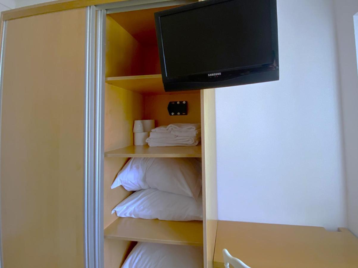 Na Crista Da Onda Hotel Nazaré Eksteriør billede