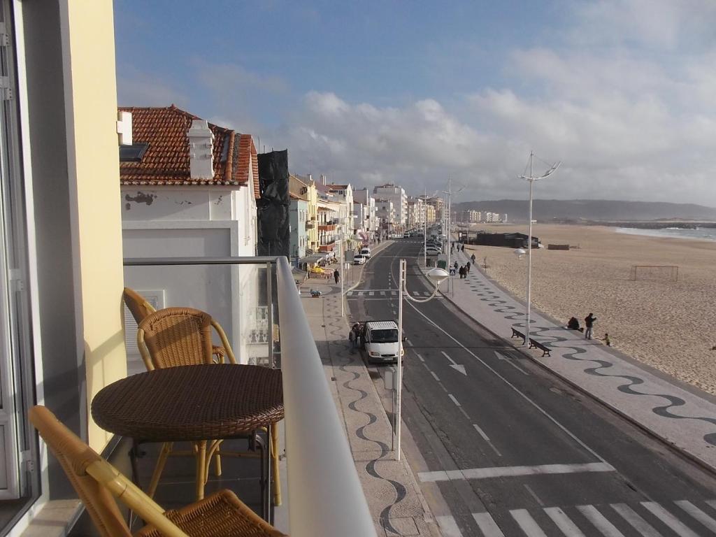 Na Crista Da Onda Hotel Nazaré Værelse billede