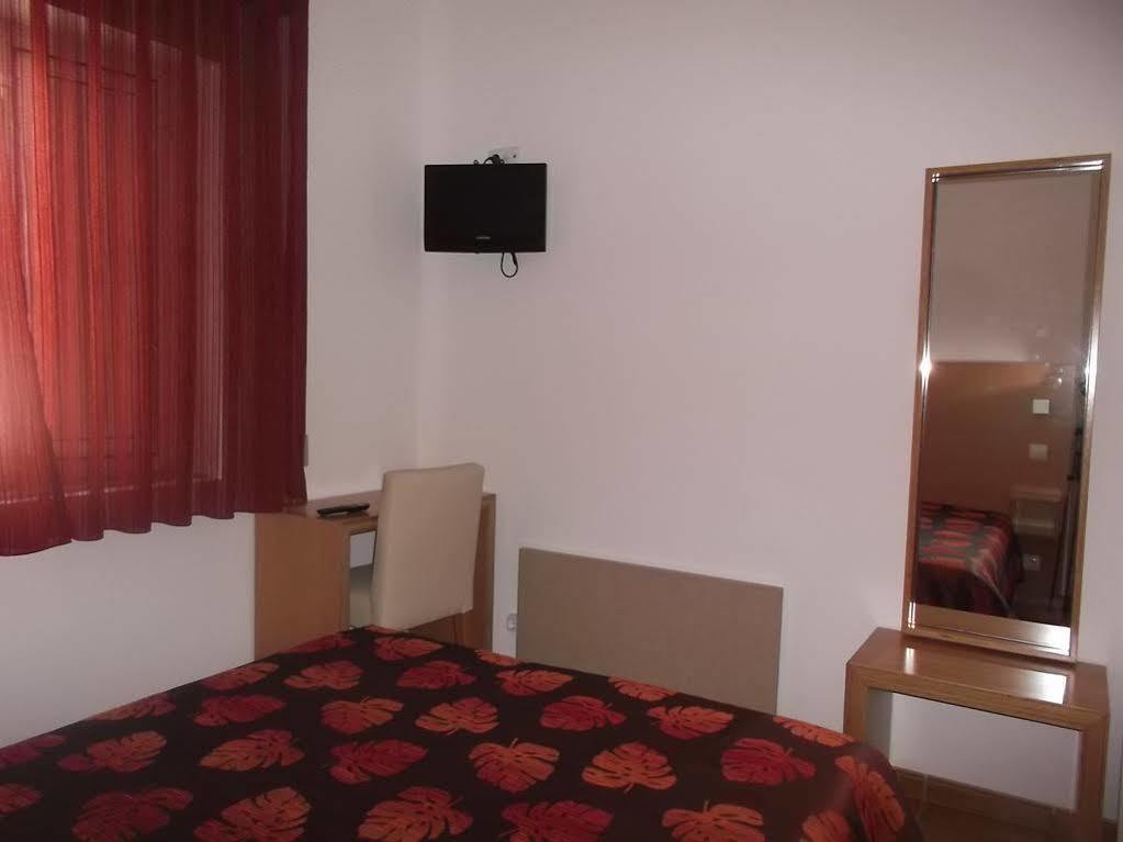 Na Crista Da Onda Hotel Nazaré Eksteriør billede